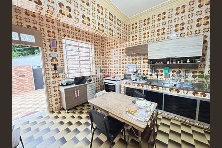 Casa à venda com 121m², 4 quartos e 3 vagasCozinha