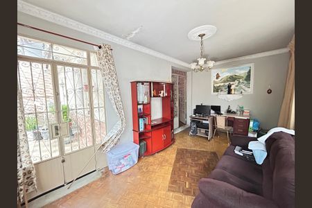 Casa à venda com 121m², 4 quartos e 3 vagasSala 2