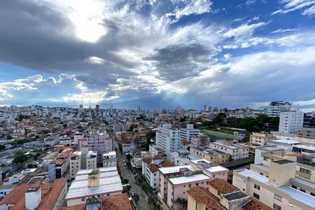 Vista da Suite 1 de apartamento à venda com 4 quartos, 230m² em Sagrada Família, Belo Horizonte