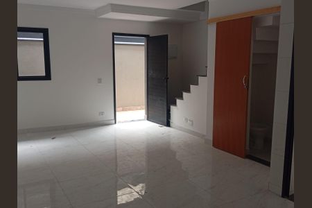 Foto 02 de casa à venda com 2 quartos, 80m² em Penha de França, São Paulo