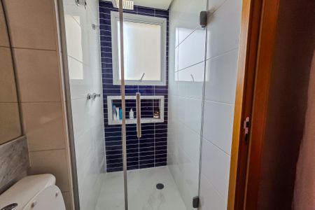 Apartamento à venda com 48m², 2 quartos e 2 vagasBanheiro da Suíte 1 