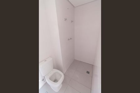 Apartamento para alugar com 70m², 2 quartos e 1 vaga Apartamento para alugar com 70m², 2 quartos e 1 vagaBanheiro da Suíte