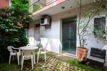 Casa para alugar com 35m², 2 quartos e 2 vagasFachada