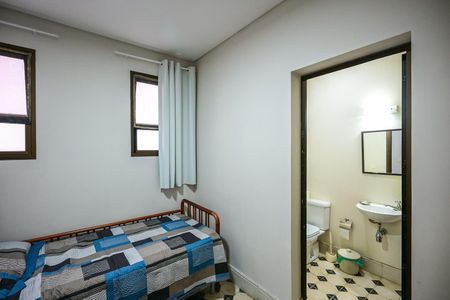 Casa para alugar com 35m², 2 quartos e 2 vagasSuíte