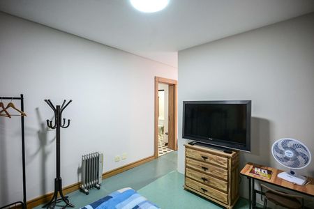 Quarto de casa para alugar com 2 quartos, 35m² em Vila Progredior, São Paulo