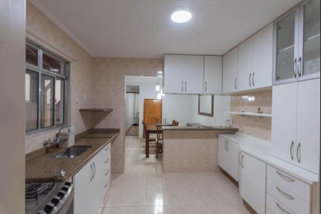 Casa de condomínio à venda com 135m², 3 quartos e 2 vagas Casa de condomínio à venda com 135m², 3 quartos e 2 vagasCozinha