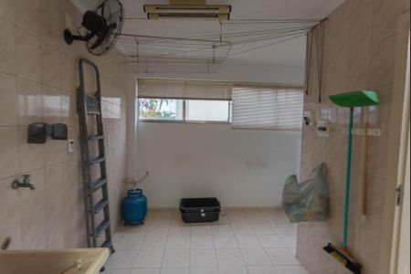 Casa de condomínio à venda com 135m², 3 quartos e 2 vagas Casa de condomínio à venda com 135m², 3 quartos e 2 vagasÁrea de Serviço