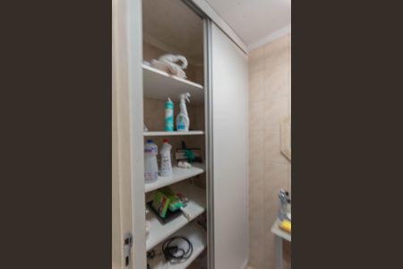 Casa de condomínio à venda com 135m², 3 quartos e 2 vagas Casa de condomínio à venda com 135m², 3 quartos e 2 vagasBanheiro de serviço