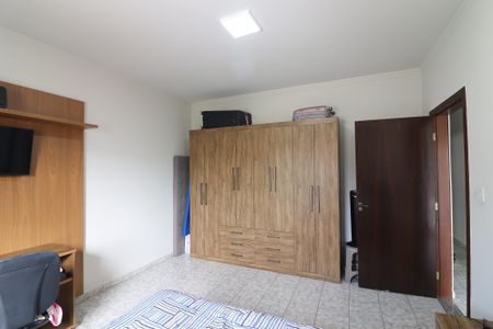 Casa à venda com 300m², 5 quartos e 2 vagasQuarto 1