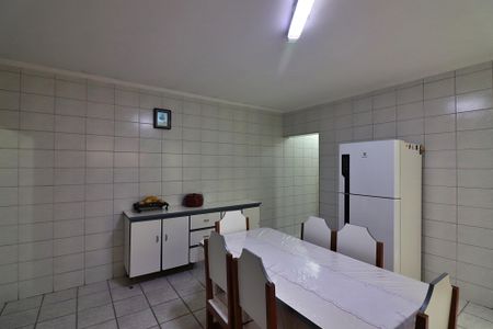 Casa à venda com 300m², 5 quartos e 2 vagasCozinha 