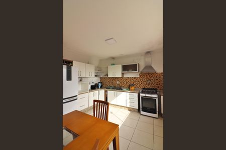 Casa à venda com 300m², 5 quartos e 2 vagasSala/Cozinha Casa 2