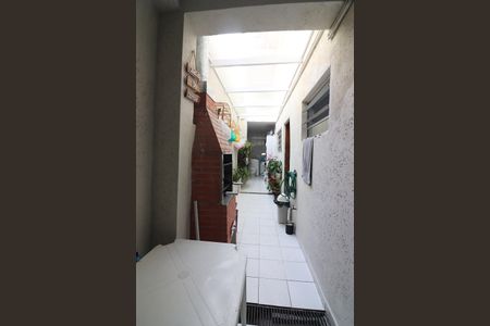 Casa à venda com 300m², 5 quartos e 2 vagasCorredor
