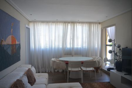 Sala de apartamento para alugar com 2 quartos, 76m² em Vila Bastos, Santo André