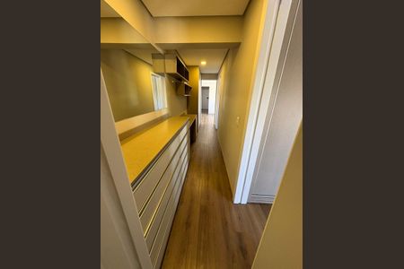 Apartamento à venda com 76m², 2 quartos e 1 vagaCorredor