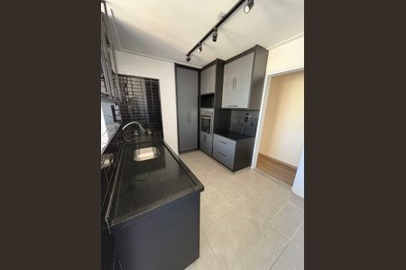 Apartamento à venda com 76m², 2 quartos e 1 vagaCozinha