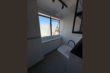 Apartamento à venda com 76m², 2 quartos e 1 vagaÁrea de Serviço