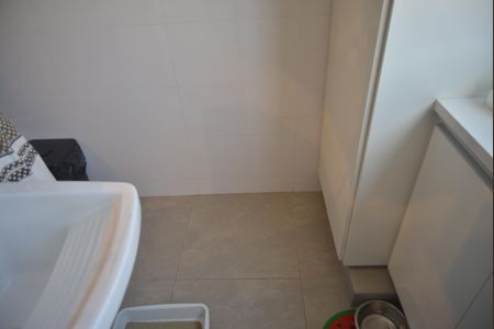 Apartamento à venda com 76m², 2 quartos e 1 vagaÁrea de Serviço