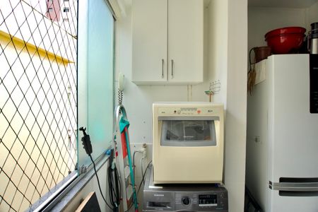 Apartamento à venda com 75m², 2 quartos e 1 vagaÁrea de Serviço