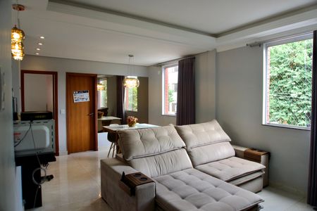 Sala de apartamento à venda com 2 quartos, 75m² em Vila Paris, Belo Horizonte