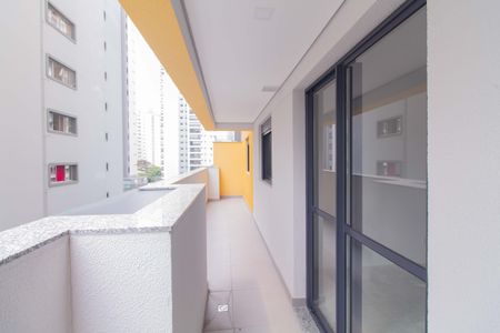 Apartamento para alugar com 75m², 2 quartos e 1 vaga Apartamento para alugar com 75m², 2 quartos e 1 vagaVaranda