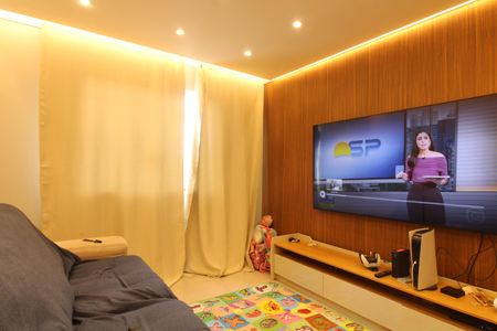 Casa à venda com 2 quartos, 98m² em Jardim Fernandes, São Paulo