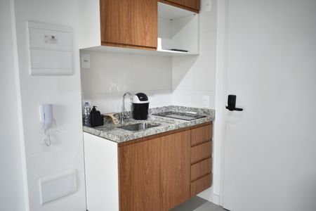 Studio de kitnet/studio para alugar com 0 quarto, 29m² em Chácara Inglesa, São Paulo