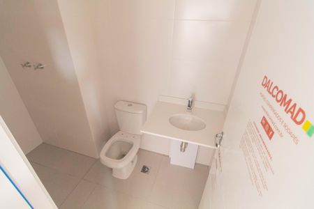 Apartamento para alugar com 60m², 2 quartos e 1 vaga Apartamento para alugar com 60m², 2 quartos e 1 vagaBanheiro da Suíte