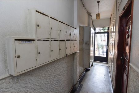 Apartamento para alugar com 90m², 2 quartos e sem vaga Apartamento para alugar com 90m², 2 quartos e sem vagaHall
