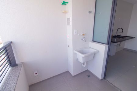 Apartamento para alugar com 65m², 2 quartos e 1 vagaÁrea de Serviço