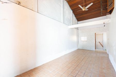 Casa para alugar com 98m², 2 quartos e 2 vagas