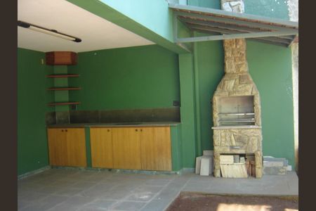 Casa à venda com 400m², 3 quartos e 6 vagasFoto 11