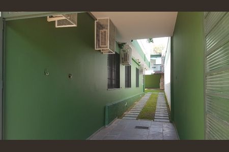 Casa à venda com 400m², 3 quartos e 6 vagasFoto 04