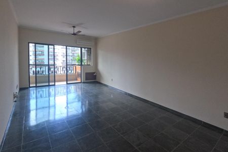 Sala dois ambientes de apartamento para alugar com 3 quartos, 130m² em Gonzaga, Santos
