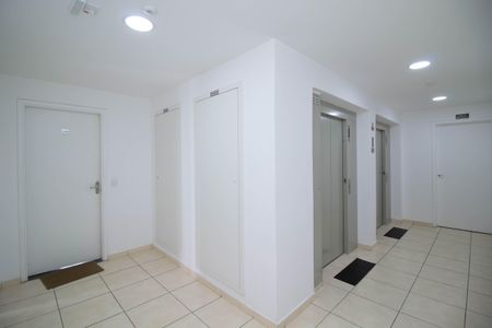 Apartamento para alugar com 43m², 2 quartos e 1 vagaHall de entrada