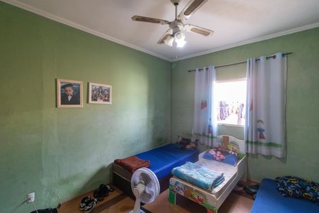 Casa à venda com 170m², 4 quartos e 2 vagas Casa à venda com 170m², 4 quartos e 2 vagasQuarto 02 da casa 01