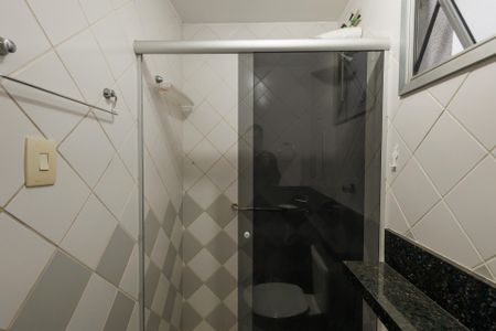 Apartamento para alugar com 64m², 2 quartos e 1 vaga Apartamento para alugar com 64m², 2 quartos e 1 vagaBanheiro da Suíte