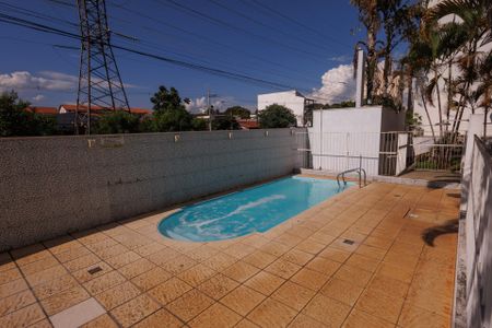 Apartamento para alugar com 64m², 2 quartos e 1 vaga Apartamento para alugar com 64m², 2 quartos e 1 vagaÁrea comum - Piscina