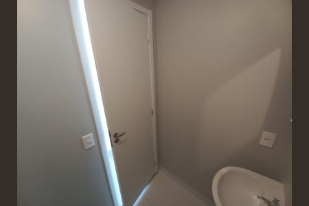 Apartamento para alugar com 39m², 2 quartos e sem vaga Apartamento para alugar com 39m², 2 quartos e sem vagaBanheiro