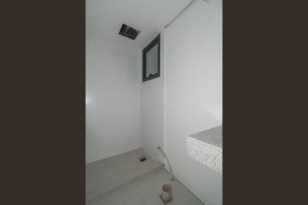 Banheiro de apartamento à venda com 0 quarto, 91m² em Rio Branco, Porto Alegre