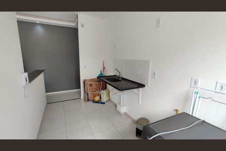Apartamento para alugar com 46m², 2 quartos e 1 vaga Apartamento para alugar com 46m², 2 quartos e 1 vagaCozinha e Área de Serviço