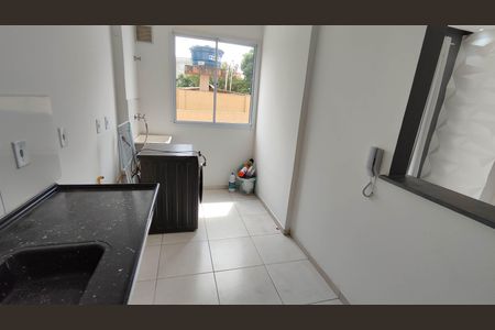 Apartamento para alugar com 46m², 2 quartos e 1 vaga Apartamento para alugar com 46m², 2 quartos e 1 vagaCozinha e Área de Serviço