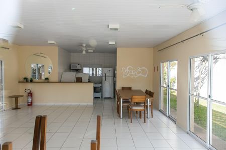 Apartamento à venda com 43m², 2 quartos e sem vagaÁrea comum - Salão de festas