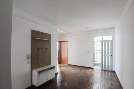 Sala de apartamento para alugar com 3 quartos, 62m² em Rio Branco, Belo Horizonte
