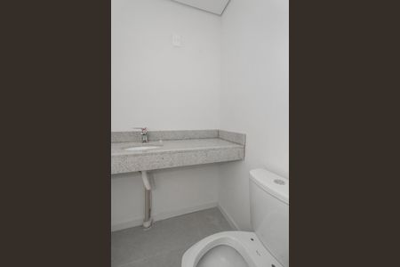 Banheiro de apartamento à venda com 0 quarto, 40m² em Rio Branco, Porto Alegre