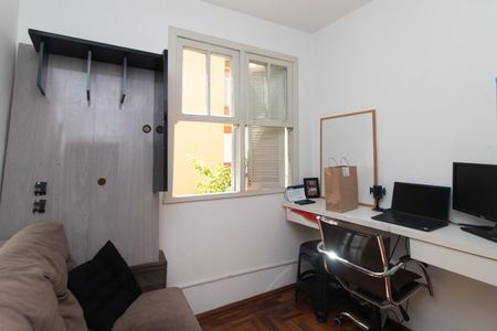 Quarto 2 de apartamento à venda com 2 quartos, 47m² em Menino Deus, Porto Alegre