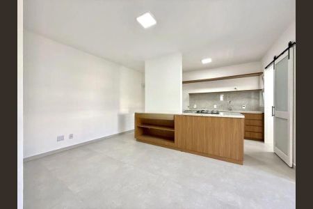 Cozinha de apartamento para alugar com 2 quartos, 66m² em Cristo Redentor, Porto Alegre