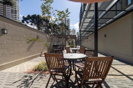 Casa para alugar com 65m², 2 quartos e 1 vaga Casa para alugar com 65m², 2 quartos e 1 vagaÁrea comum - Churrasqueira