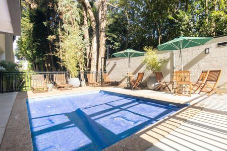 Casa para alugar com 65m², 2 quartos e 1 vaga Casa para alugar com 65m², 2 quartos e 1 vagaÁrea comum - Piscina