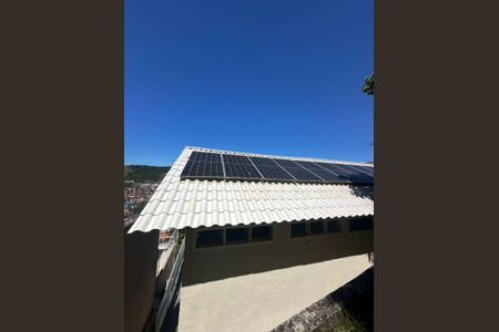 Casa de condomínio à venda com 352m², 4 quartos e 4 vagas Casa de condomínio à venda com 352m², 4 quartos e 4 vagasVaranda