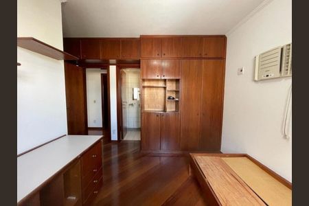 Apartamento à venda com 156m², 4 quartos e 2 vagasFoto 01